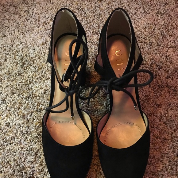 Worn Once Black heels - Picture 2 of 3